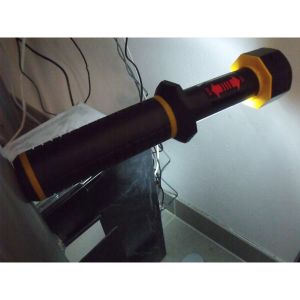 LED Lampe - Taschenlampe, ausklappbar, mit Magnet