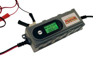 MAUK Batterie Kfz Ladegert Battery Charger 3.8A / 0.8A mit LCD 