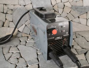 MAUK Inverter MMA Elektroden Schweisgert Basic 120A mit umfangr